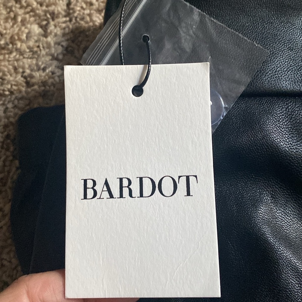 Bardot faux leather cargo pants NWT - Picture 7 of 8
